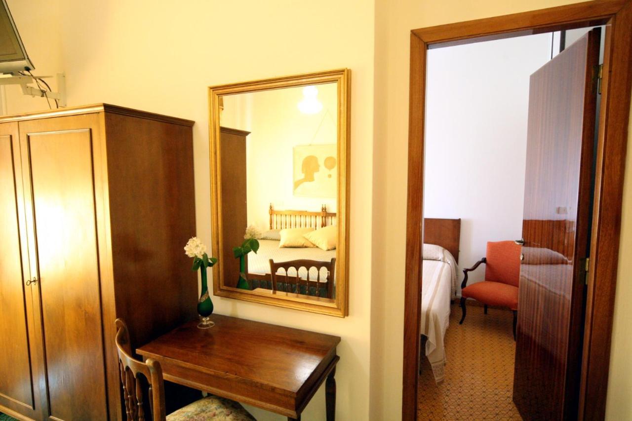 Albergo I Longobardi 丘西 外观 照片